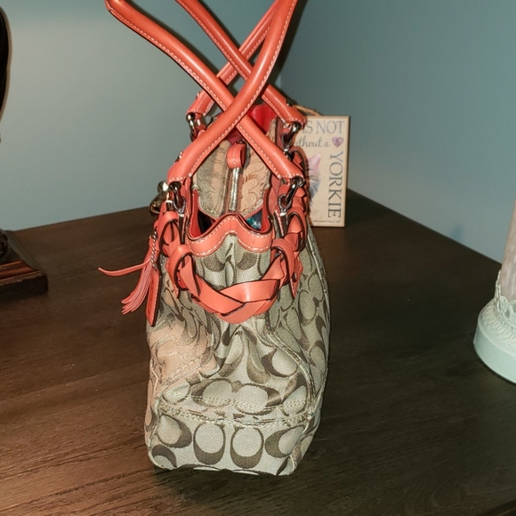 Coach Hampton Signature Jacquard Tote Handbag - Picture 5 of 8